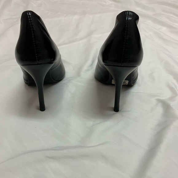 2/$15 NWOT Spring Black Heels - Picture 5 of 7